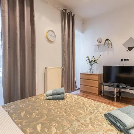Vibes - 3 Bdrms Apartament *